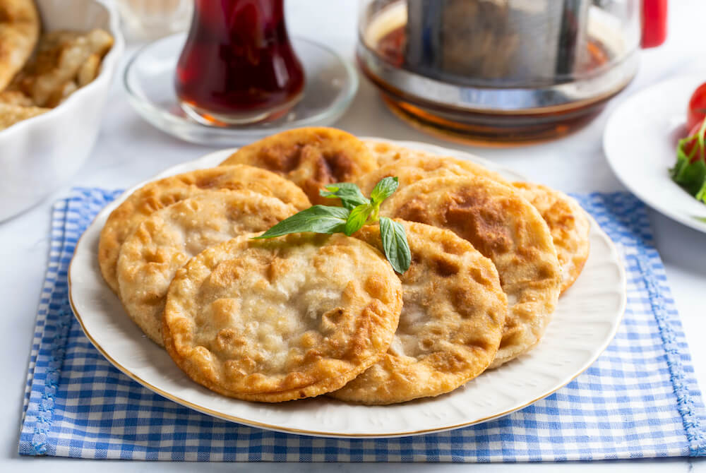 Kuchnia węgierska słynąca z placków drożdżowych