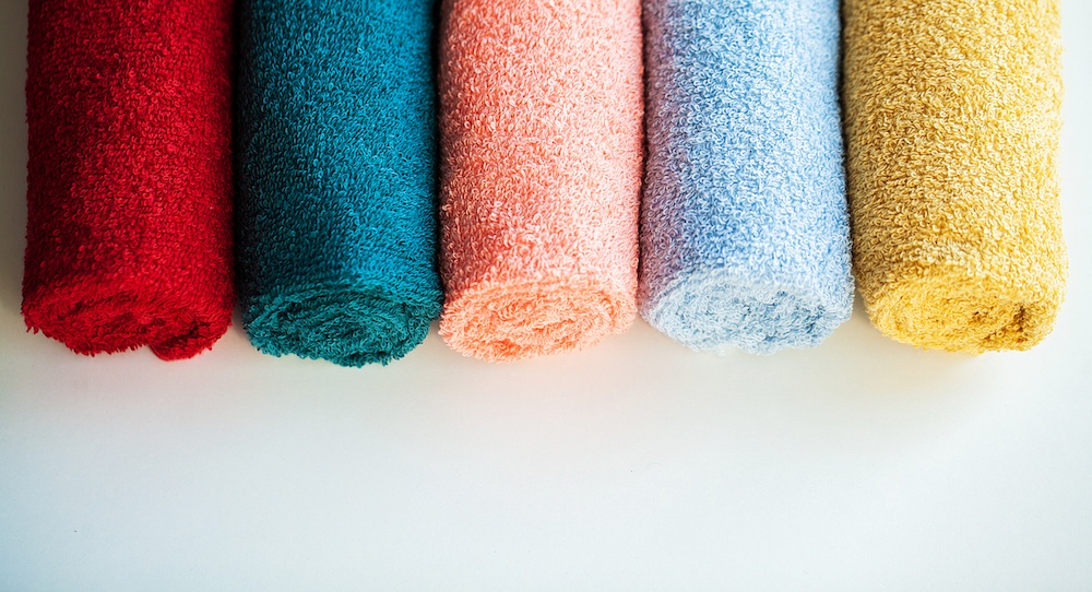 Jak prać ręczniki, aby zachowały intensywny kolor