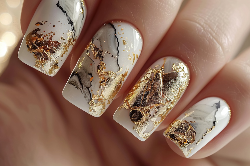 Efekt kwarcowy na kwadratowych paznokciach Paznokcie z efektem kwarcowym