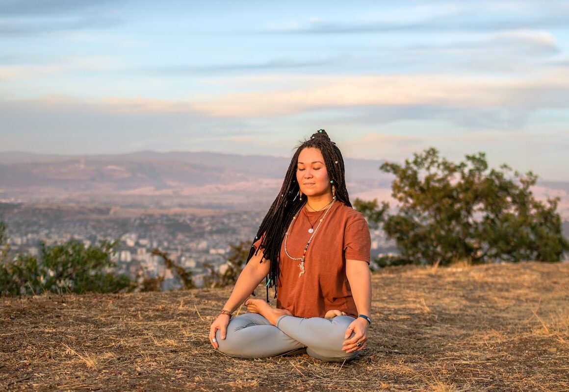 Jak zacząć medytować na świeżym powietrzu