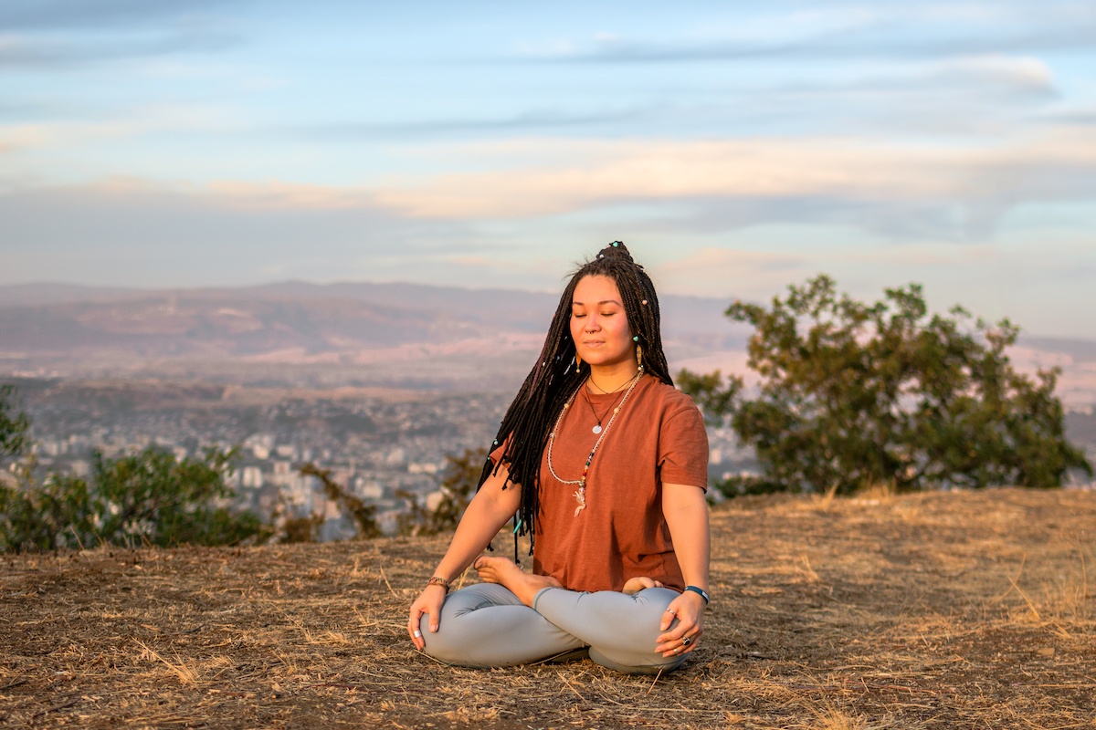 Jak zacząć medytować na świeżym powietrzu