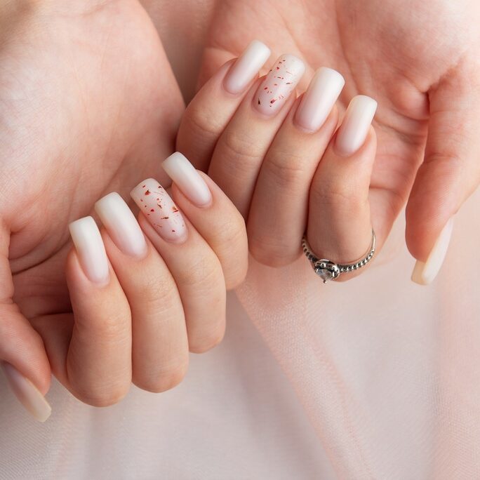 Jak zrobić paznokcie żelowe w kształcie prostokątów